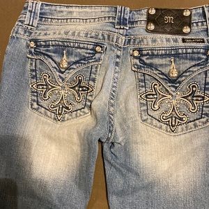 Miss Me capri size 28